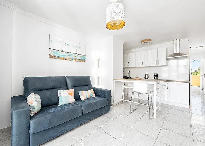 Vega Calmness And Privacy * מספאלומס